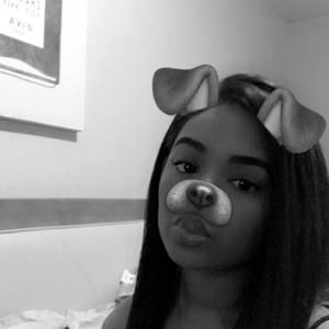 Meet your Posher, Kaitlyn